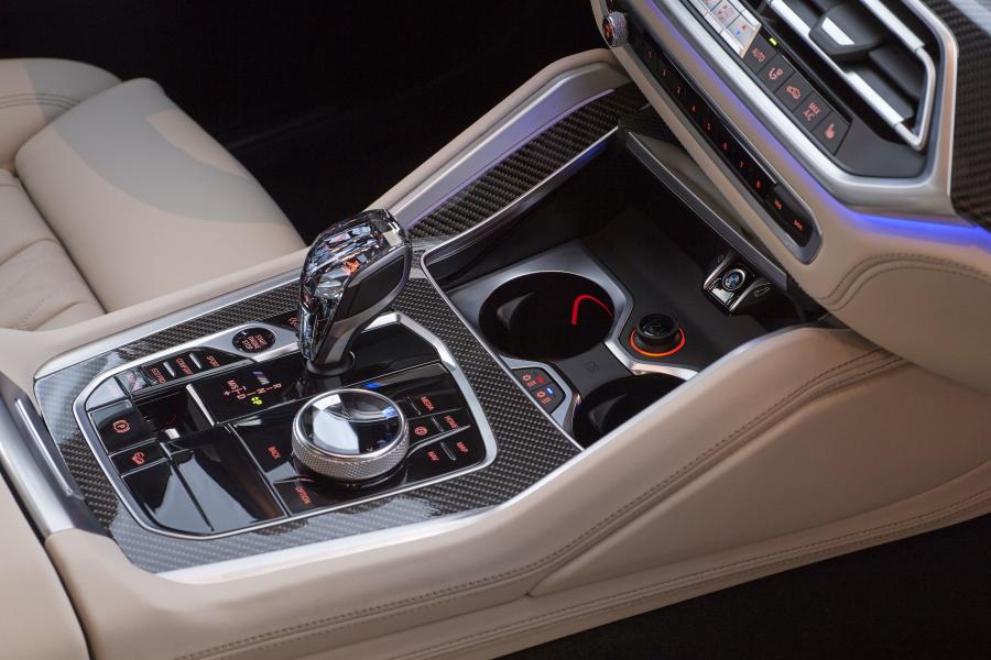 Детали интерьера BMW X6 M50i (G06) 2019 года  (WW) (фото 163 из 180)